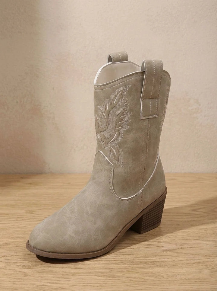 Ella | Women&