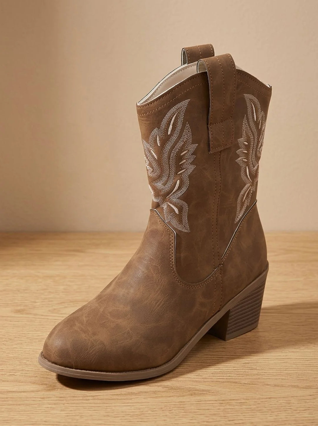 Ella | Women&