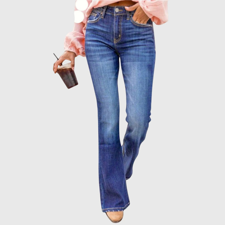 Julia | Women&