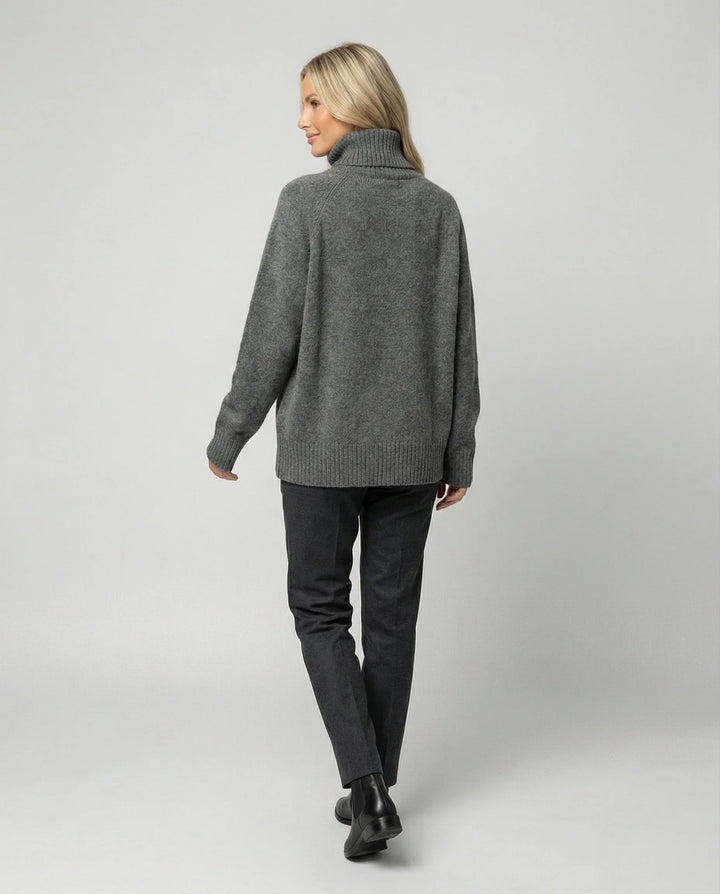 Laura | Women&