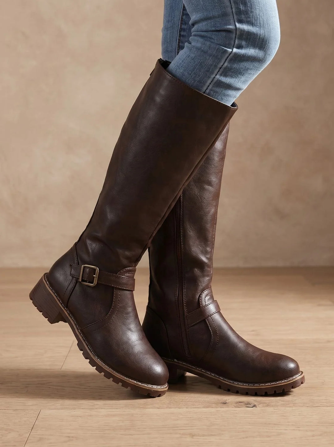 Lucy | Women&