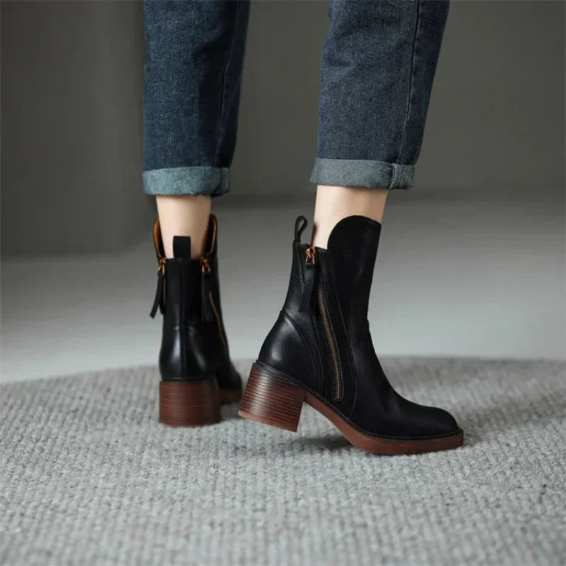 Nell | Women&